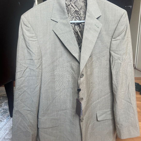 Suit - Picture 1 of 1